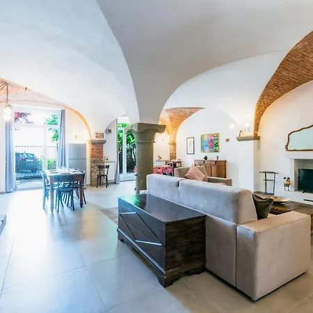 Διαμέρισμα Casa Ipogea Elegant Apartment, *